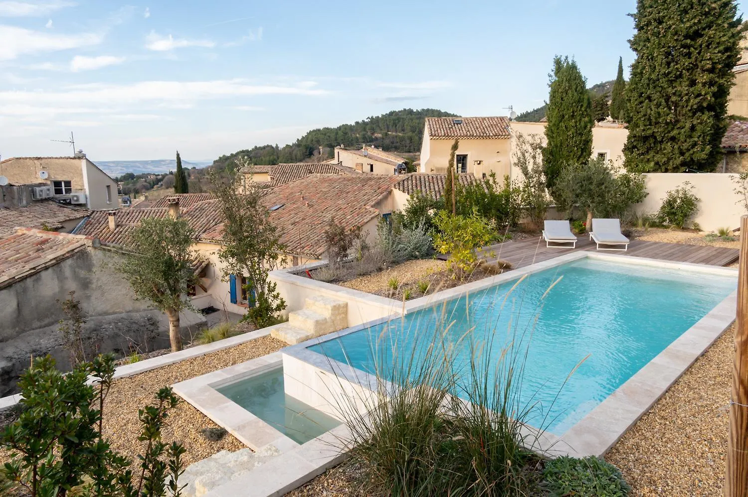 La Maison Des Jardins Gigondas Bed & Breakfast