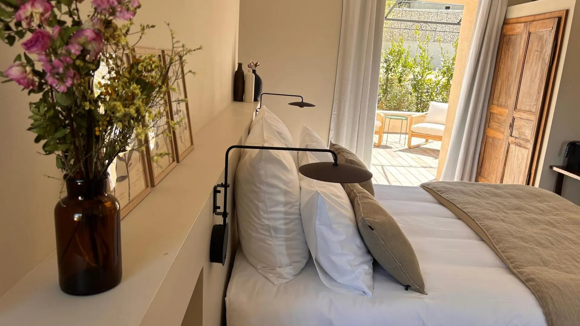 Bed & Breakfast La Maison Des Jardins Gigondas